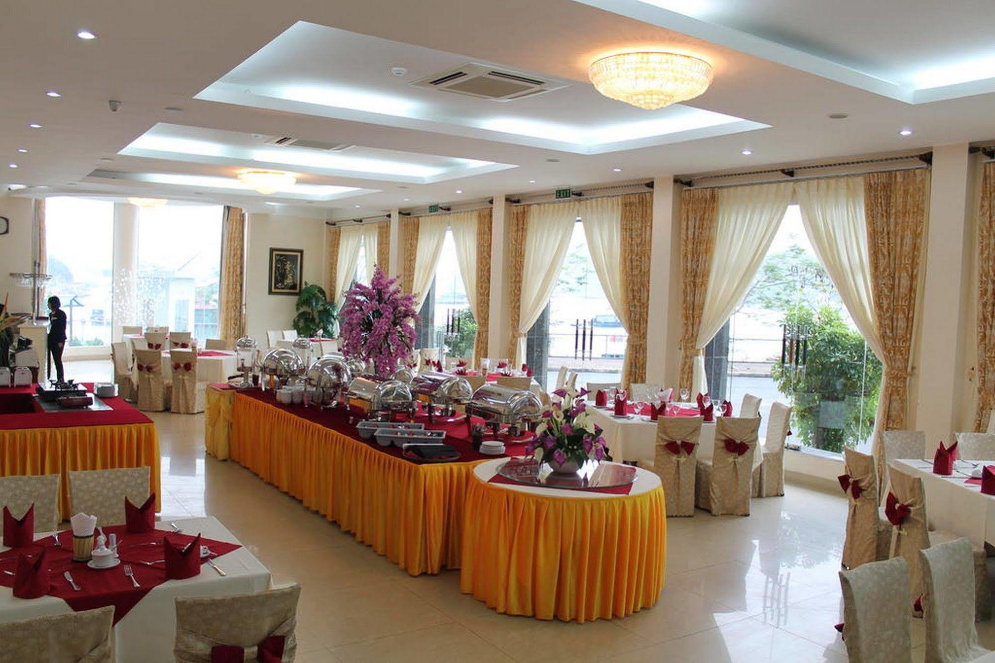 Hung Long Harbour Hotel Cat Ba Dong Khe Sau Exteriér fotografie